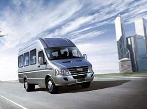 双品牌新品齐上阵 南京依维柯亮相广州车展