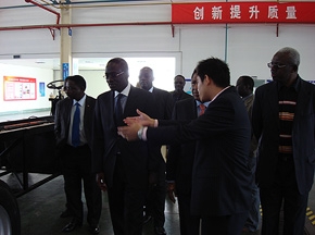 亿元大单花落大金龙 406辆客车将赴非洲上岗