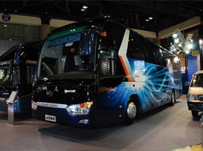 [车展报道] “龙威”家族再添新兵 斩获“最佳公路客车奖”