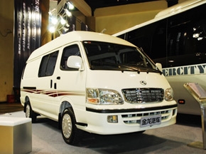 大金龙轻客唱响“汽车下乡”新序曲