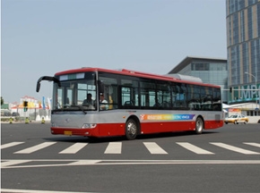 大金龙新能源客车两“进京”夺两“状元”