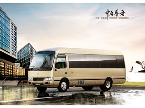 赠车三军仪仗队  彰显江淮宝斯通深厚底蕴