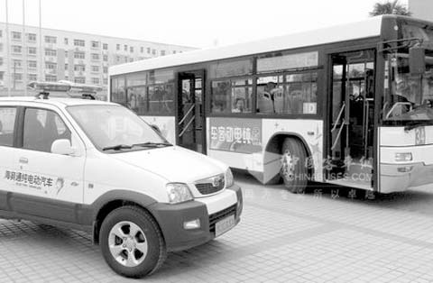 河南海奥通公司制造的电动大客车样车 