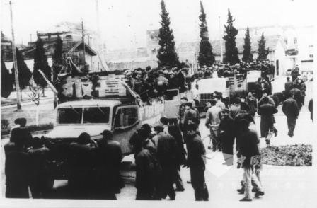 1958年3月10日，中国第一轻卡