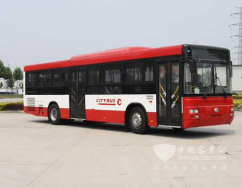 批量出口科威特的宇通公交车