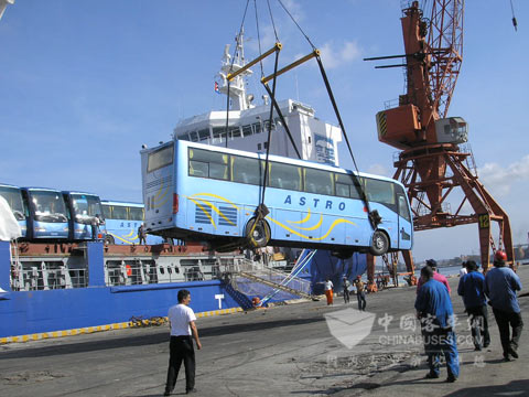 宇通客车出口古巴