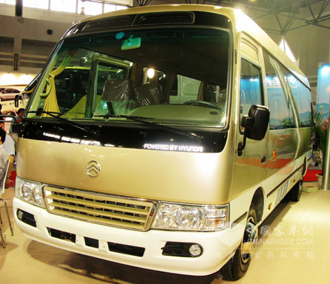 金旅6700现代底盘考斯特