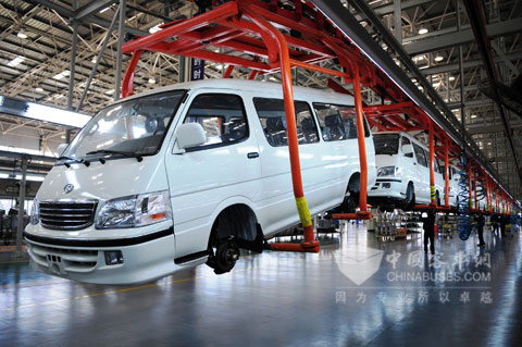 2007年,大金龙轻客生产线建成投产