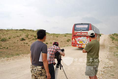 黄海客车为天津”声震八方“节目录制宣传片的航拍现场2