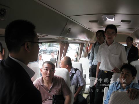 客车用户试乘宝斯通