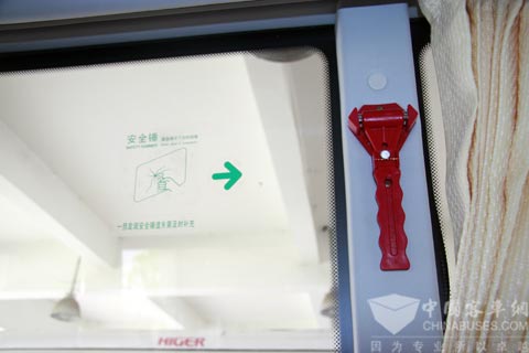海格客车上安全锤及使用方法指示