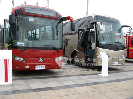 常隆公司在南京车展上展出的新款产品