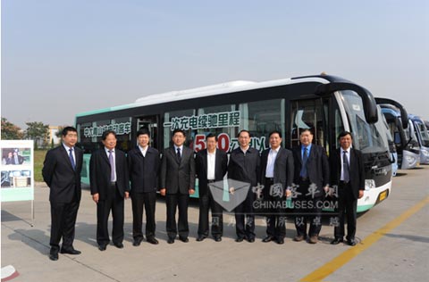 博鳌亚洲论坛秘书长龙永图一行考察中大集团