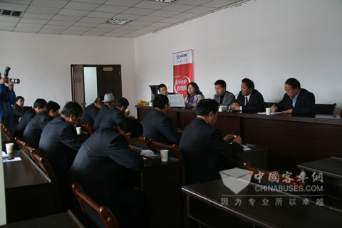 大金龙与VIP客户面对面