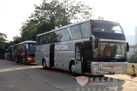 福田欧V客车4款样车