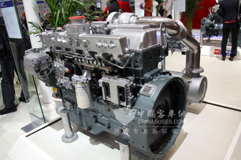 发布会上的玉柴发动机