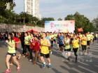 金旅为青运会加油 聚跑步爱好者闽江畔开跑