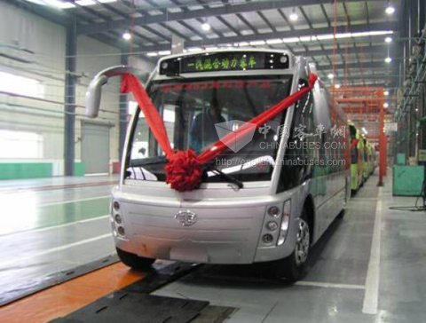 一汽解放混合动力客车