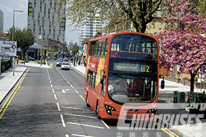 伦敦街头双层公交车