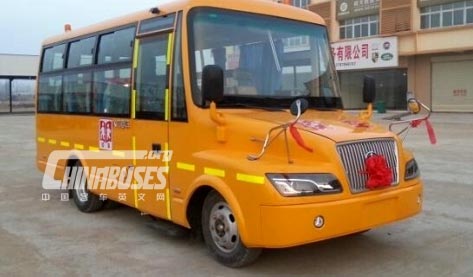 湖北随州获加纳400辆校车订单