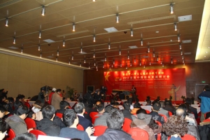 校车推广关键症结将解 资金渠道两会后揭晓