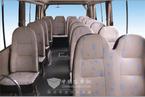 金龙客车XMQ6706NE3