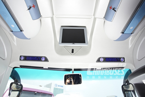 前型顶-视听系统，药箱