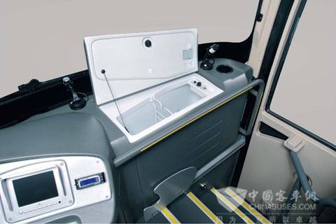 金龙客车XMQ6129Y(欧洲版)