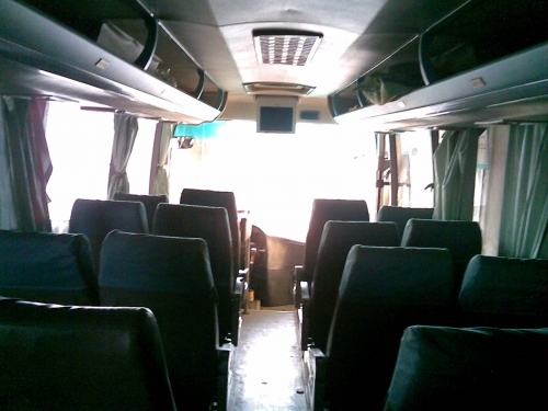 出售二手04年金龙客车6840