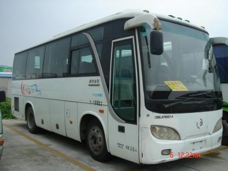 出售金龙6796大巴19座