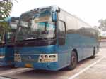 现有3台金旅客车，2台03年12月41座，1台03年4月，47座