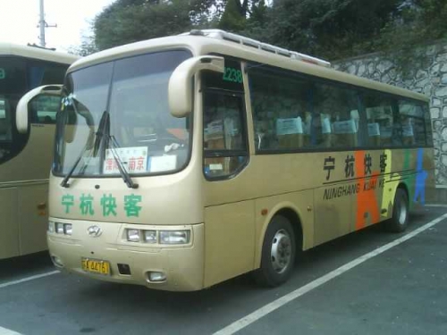 出售2004年现代6900 30座