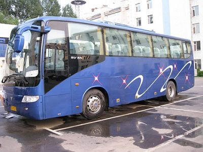 现出售2006年12月份49座+1+1北汽福田欧V客车