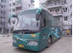 2002年6月的夏门金龙6115型，51座，后置康明斯300C发动机
