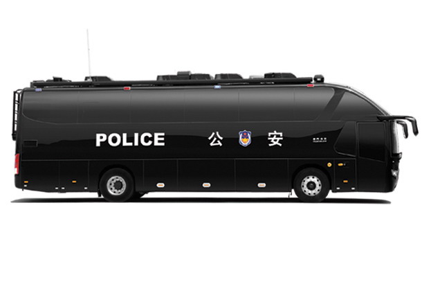 金旅XML6125“天骄”指挥车(柴油5-9座)