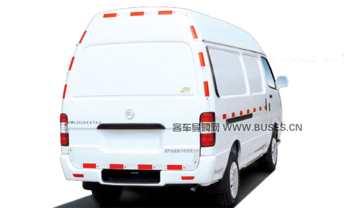 金旅XML5035XXY28厢式运输车(汽油国四2-5座)