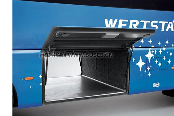 亚星蓝钻YBL6855HCP客车（天然气国五24-39座）