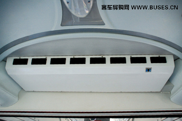 宇通ZK6140BD机场摆渡车(柴油10-118座)