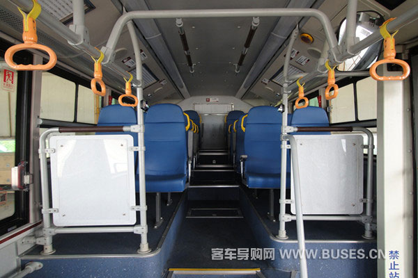 五洲龙FDG6101NG5公交车(天然气国五10-40座)