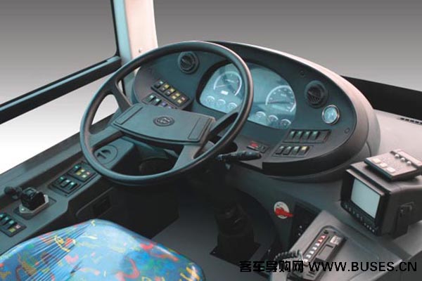 黄海DD6129S69公交车(柴油国四24-46座)