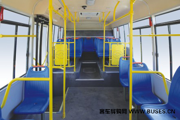黄海DD6811B01N公交车(天然气国五15-30座)