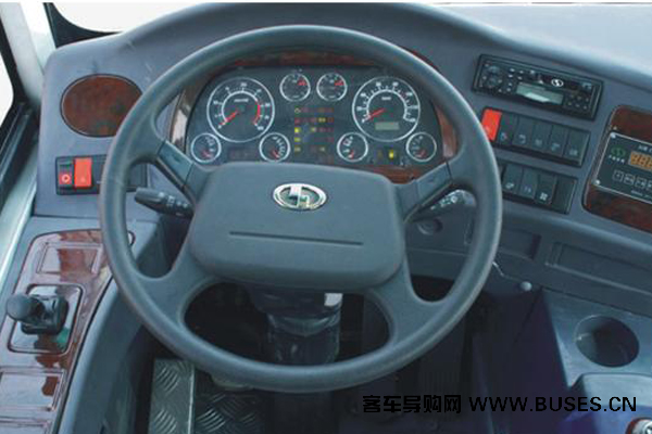 少林SLG6800T5E客车(天然气国五24-35座)