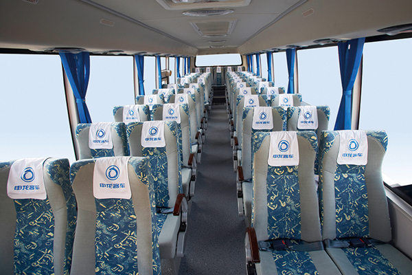 申龙SLK6108F2A客车(柴油24-47座)