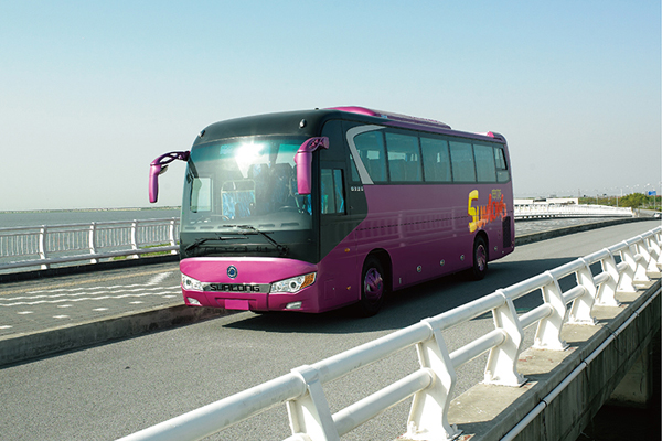 申龙SLK6118S5A客车(柴油国四24-53座)