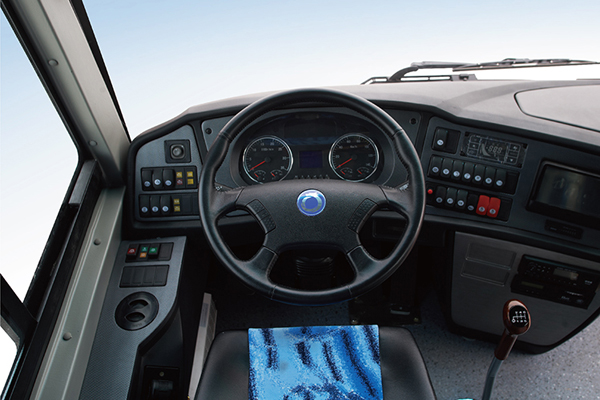 申龙SLK6118S5GT客车（柴油国四24-64座）