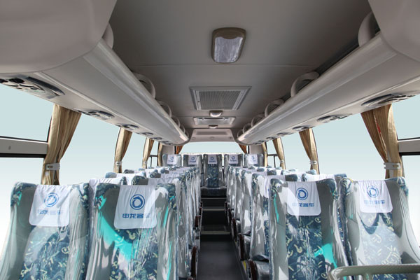 申龙SLK6802ASD5客车(柴油国五24-34座)