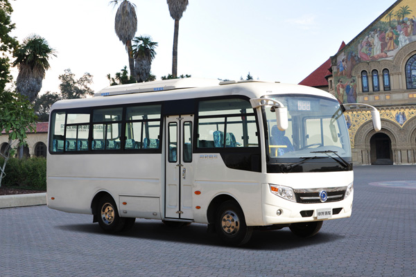 申龙SLK6660C3GN5客车(天然气国五24-26座)