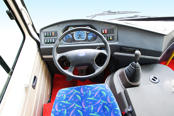 申龙SLK6600UC3GN5公交车(天然气国五10-18座)