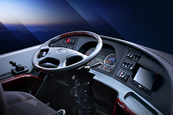 宇通ZK6908HNQ5E客车(天然气国五24-38座)