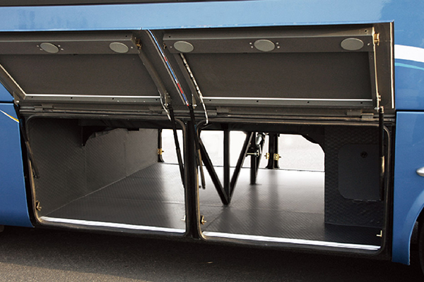 宇通ZK6758H5Z客车(柴油国五24-32座)